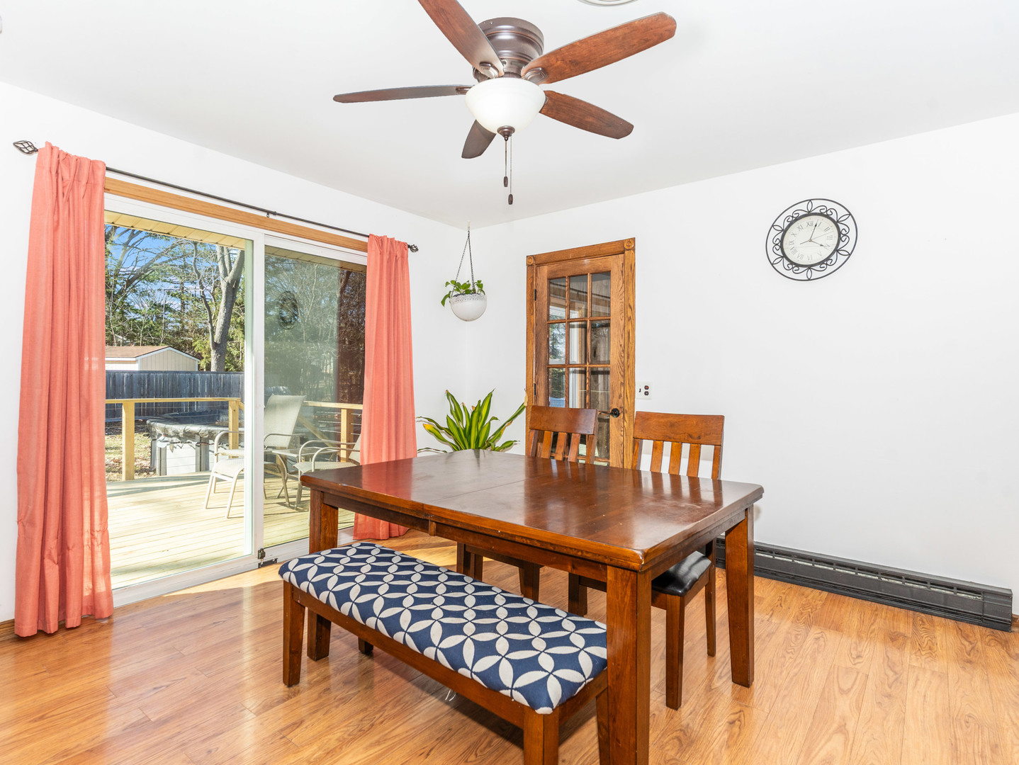 109 E Oak Knoll Drive, Hinckley, IL 60520