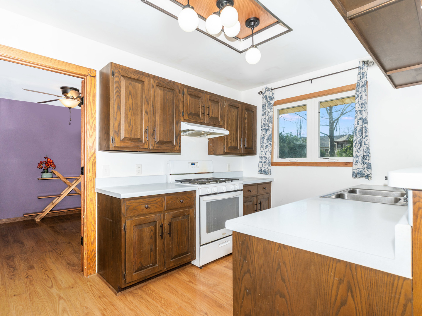 109 E Oak Knoll Drive, Hinckley, IL 60520