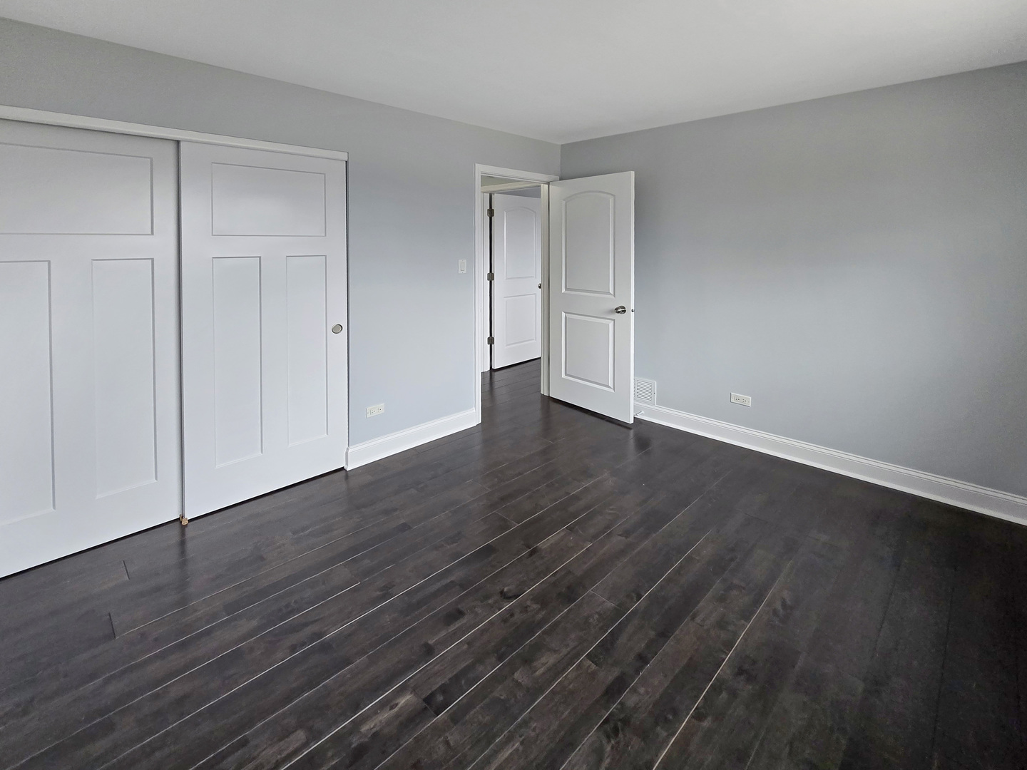 8842 Briarwood Lane, Orland Park, IL 60462