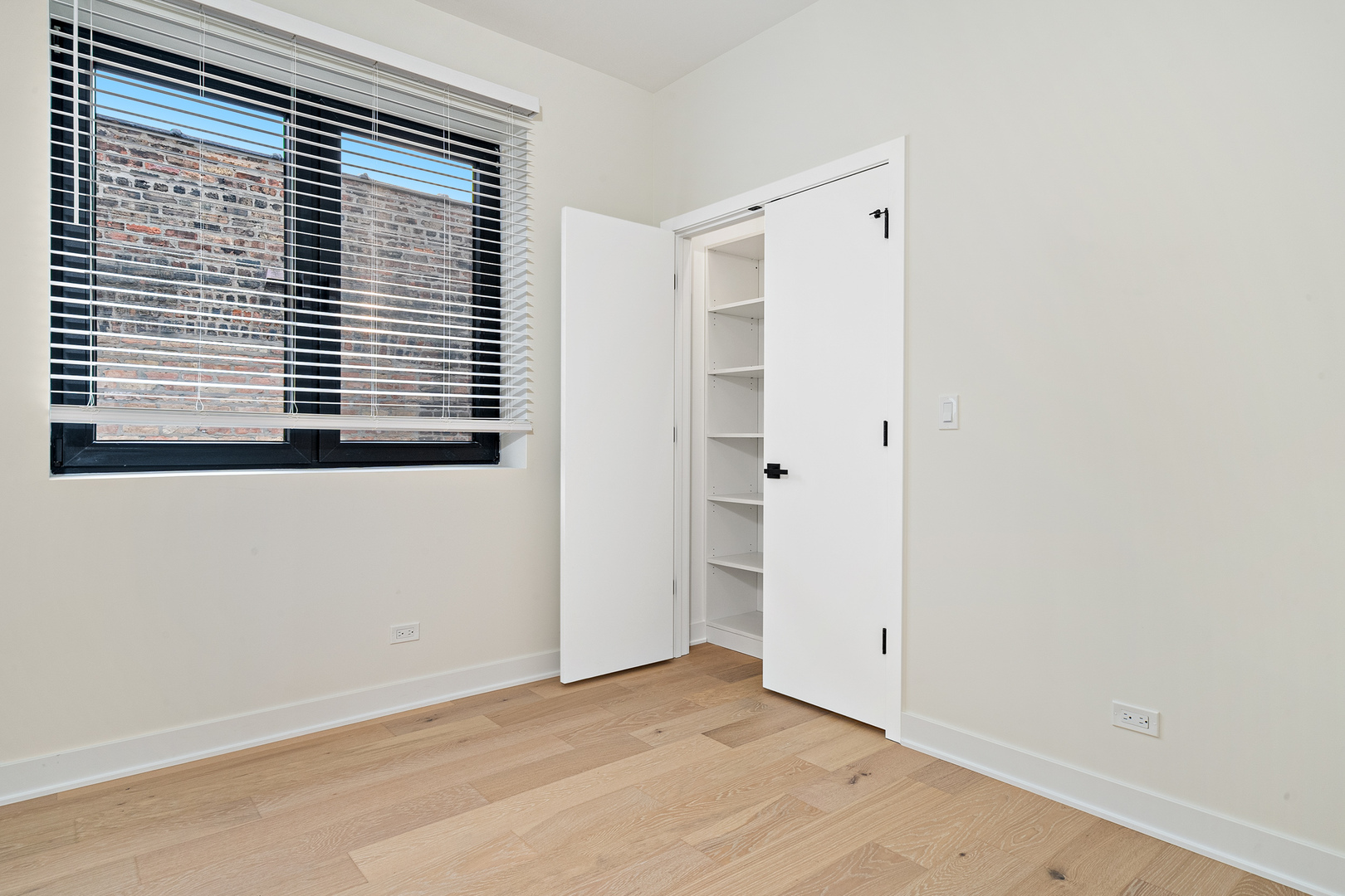 4706 N Malden Street #3North, Chicago, IL 60640