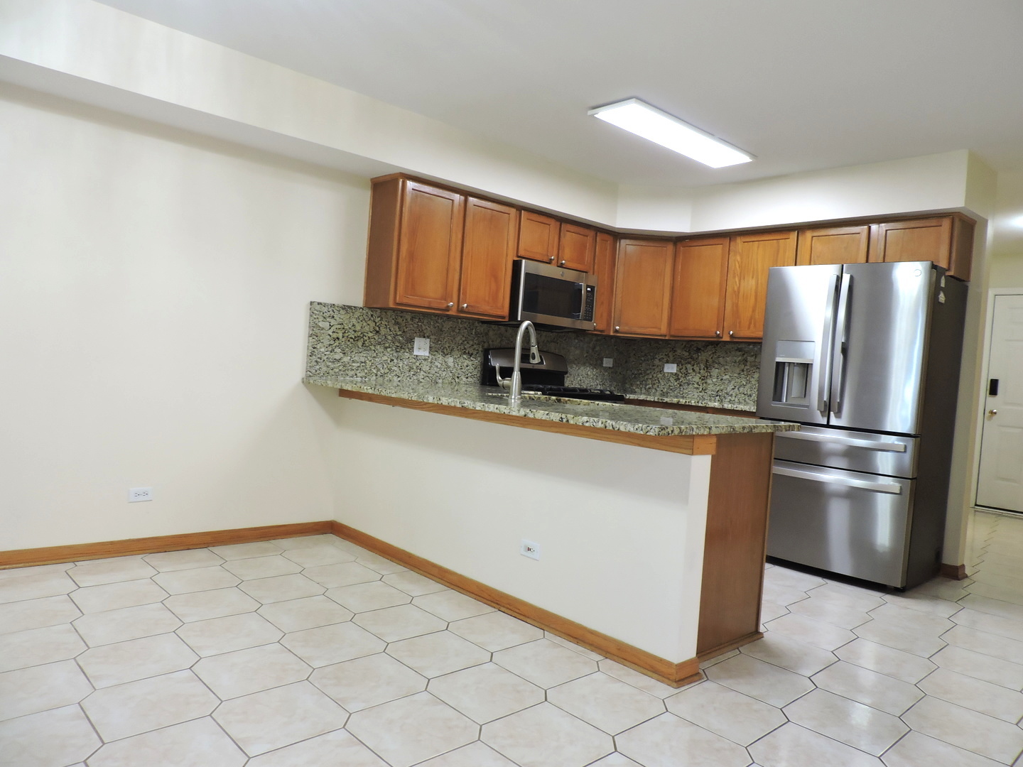 1028 Beninford Lane, Westmont, IL 60559