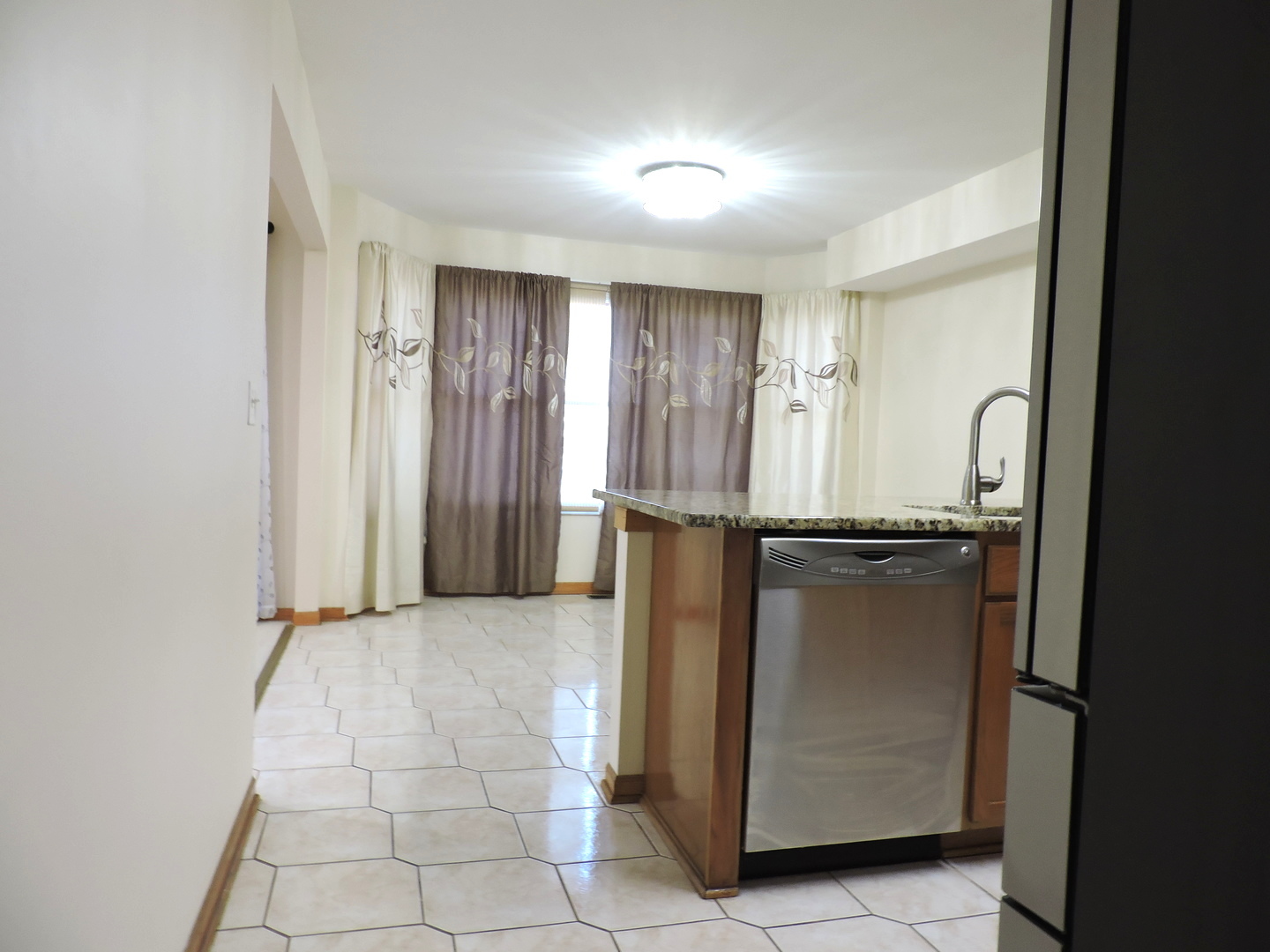 1028 Beninford Lane, Westmont, IL 60559