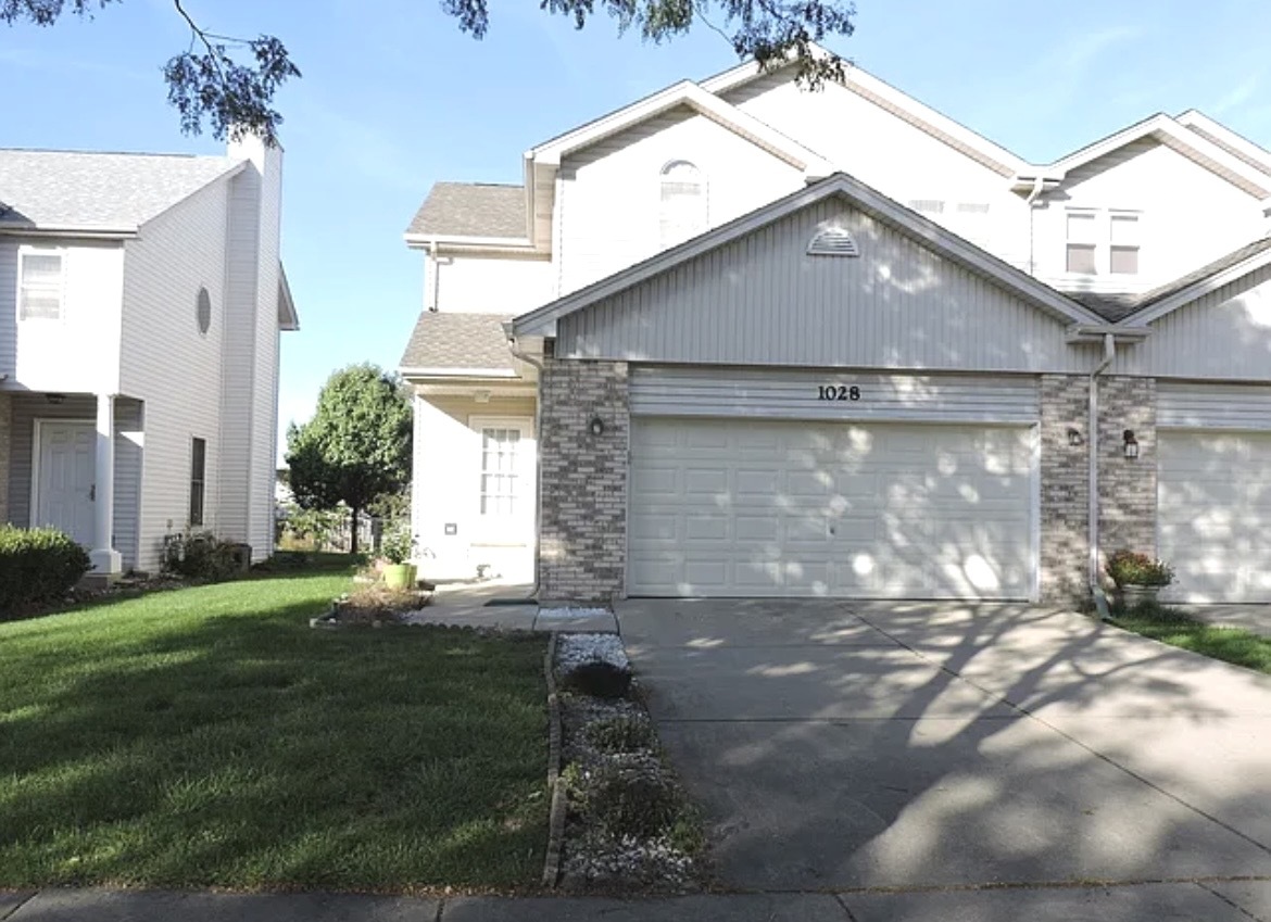 1028 Beninford Lane, Westmont, IL 60559