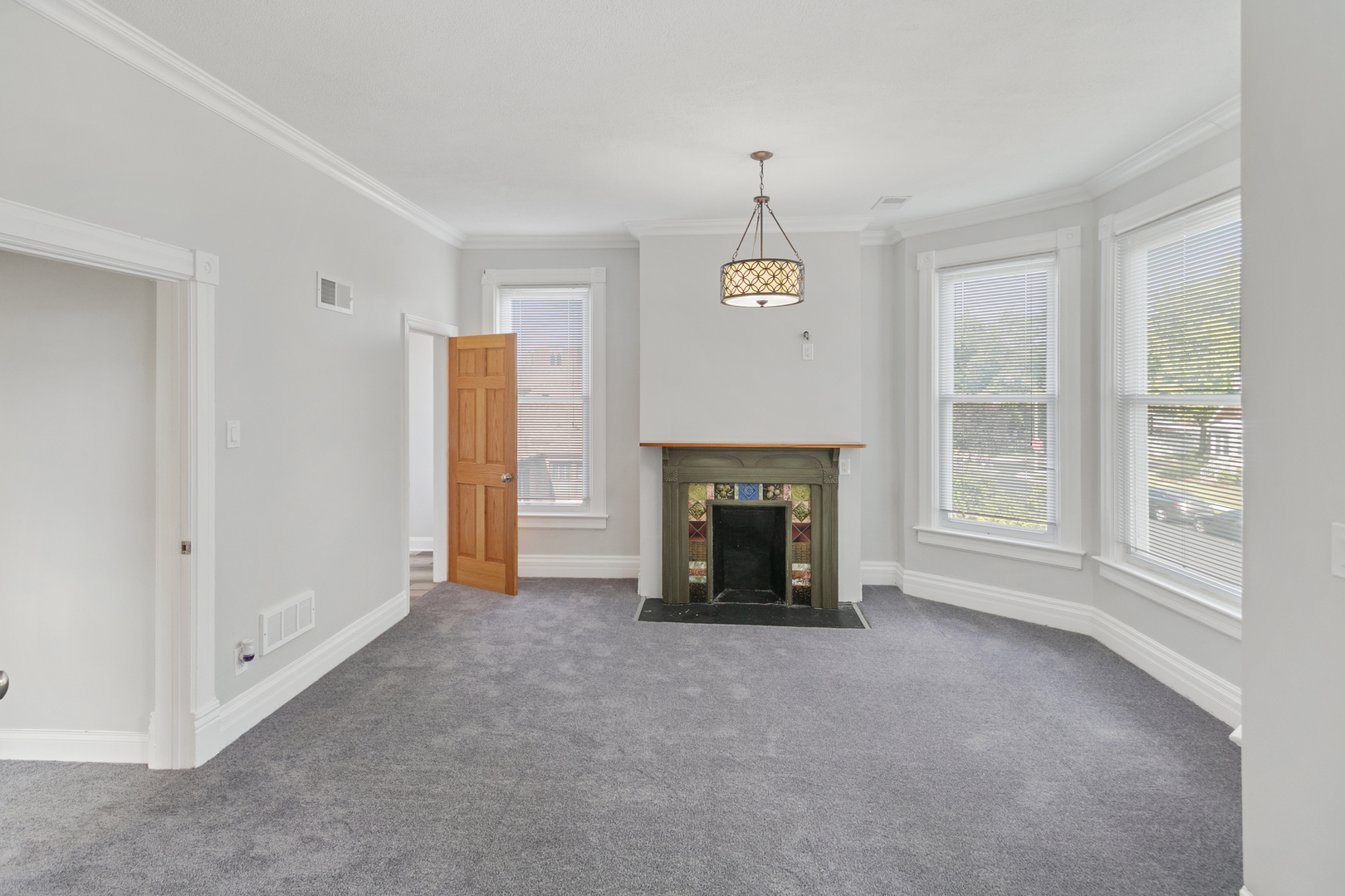 9412 S Homan Avenue, Evergreen Park, IL 60805