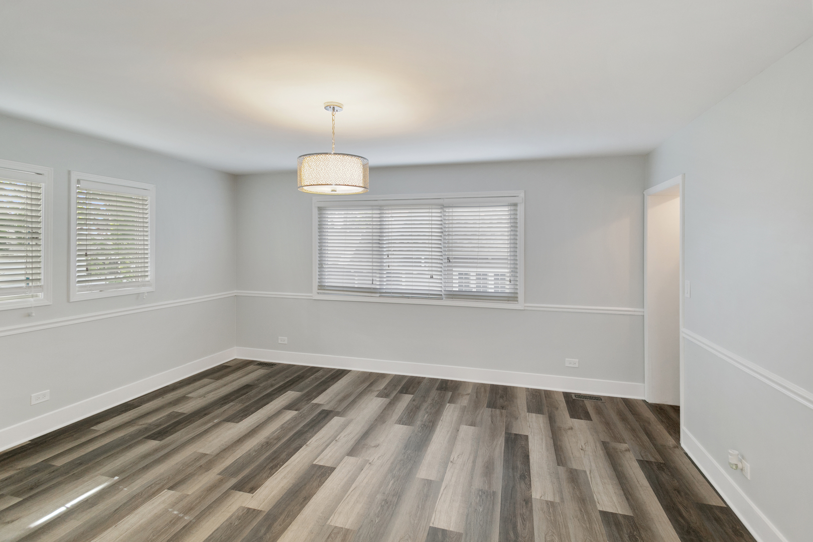 9412 S Homan Avenue, Evergreen Park, IL 60805