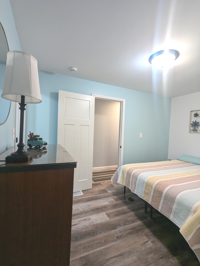 1708 N Center Street, Crest Hill, IL 60403