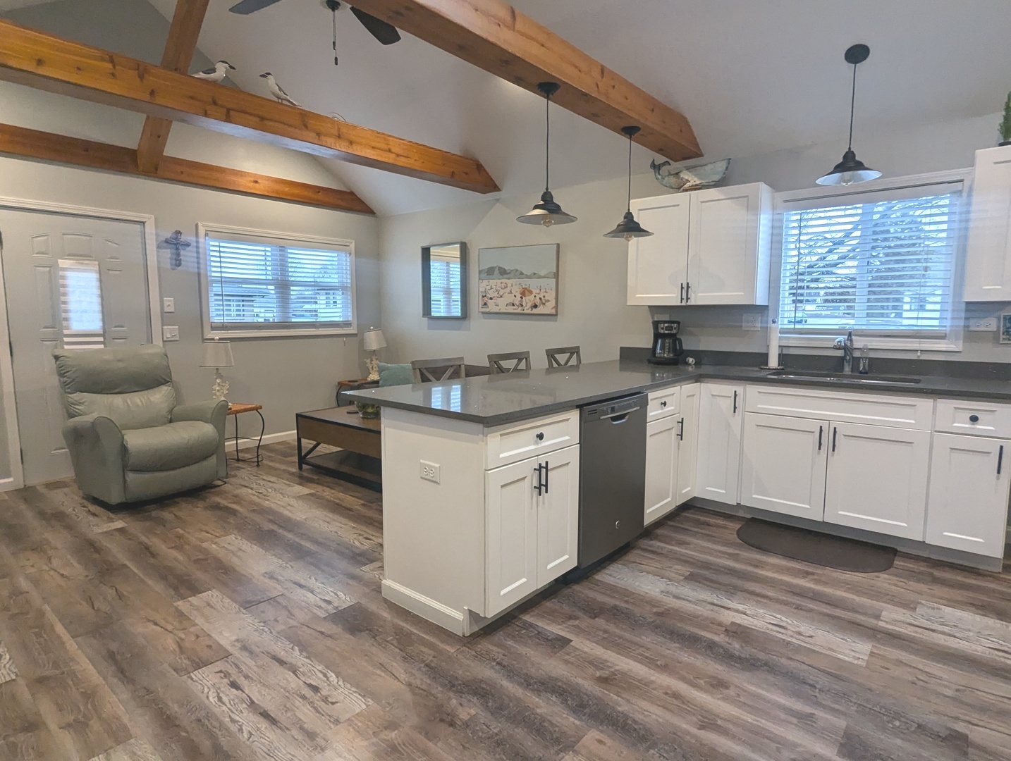 1708 N Center Street, Crest Hill, IL 60403