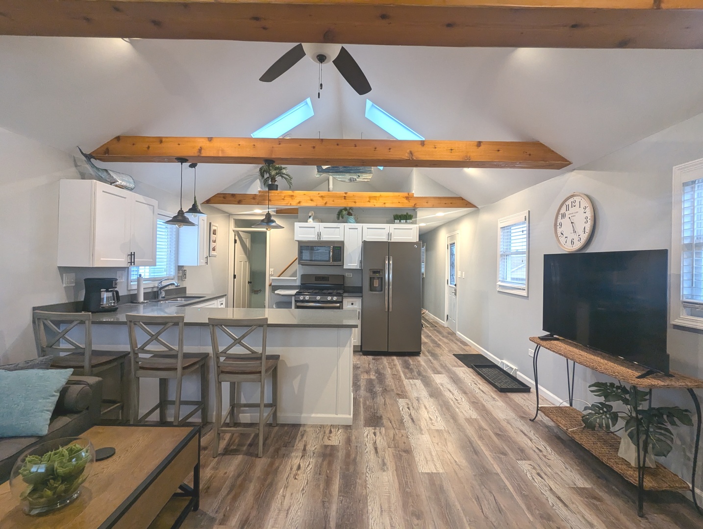 1708 N Center Street, Crest Hill, IL 60403