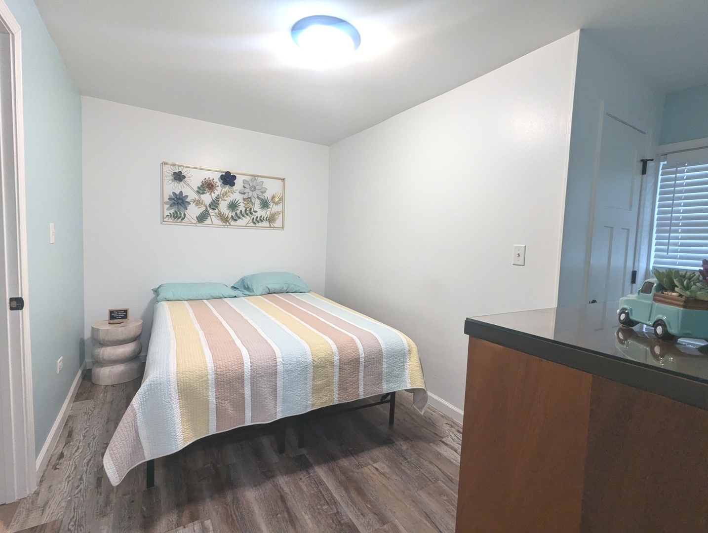 1708 N Center Street, Crest Hill, IL 60403