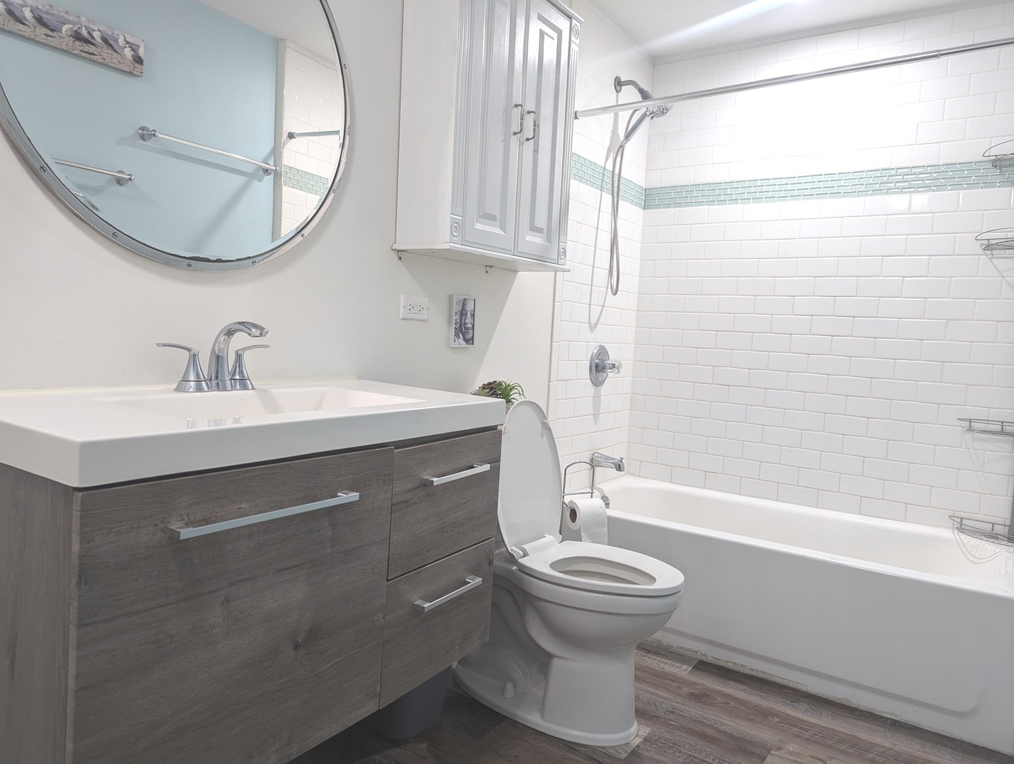 1708 N Center Street, Crest Hill, IL 60403