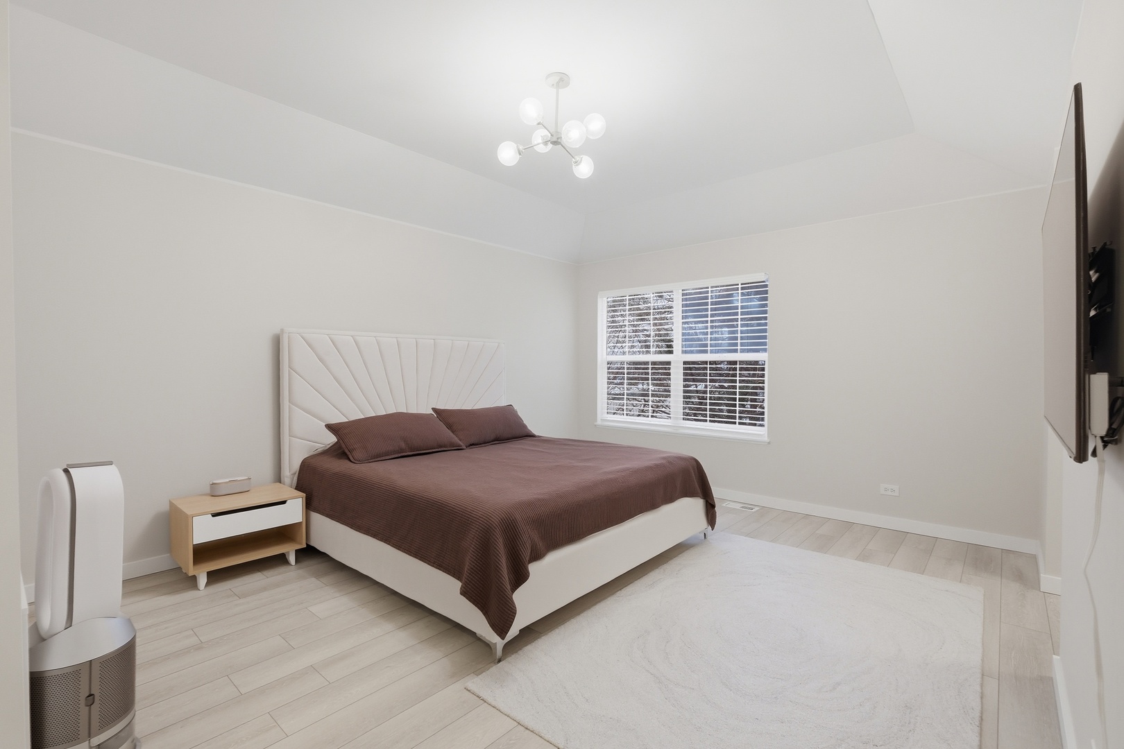 829 Linden Circle, Hoffman Estates, IL 60169