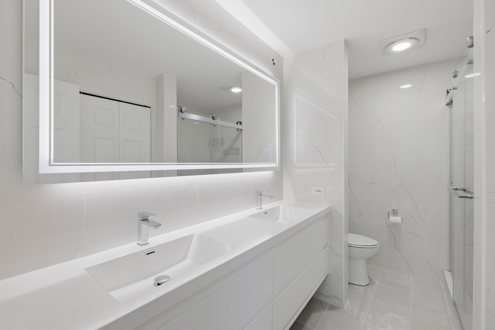 829 Linden Circle, Hoffman Estates, IL 60169