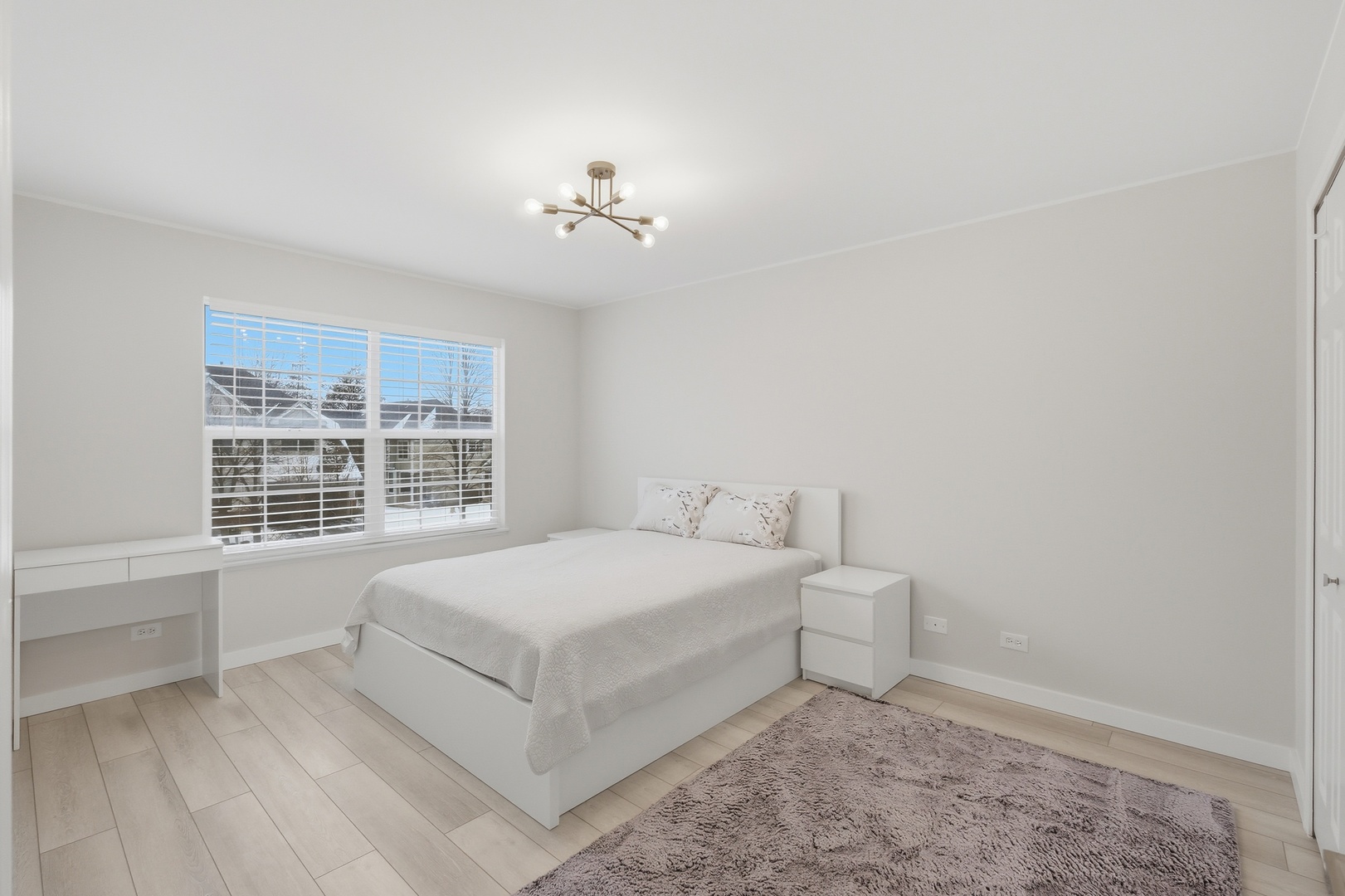 829 Linden Circle, Hoffman Estates, IL 60169