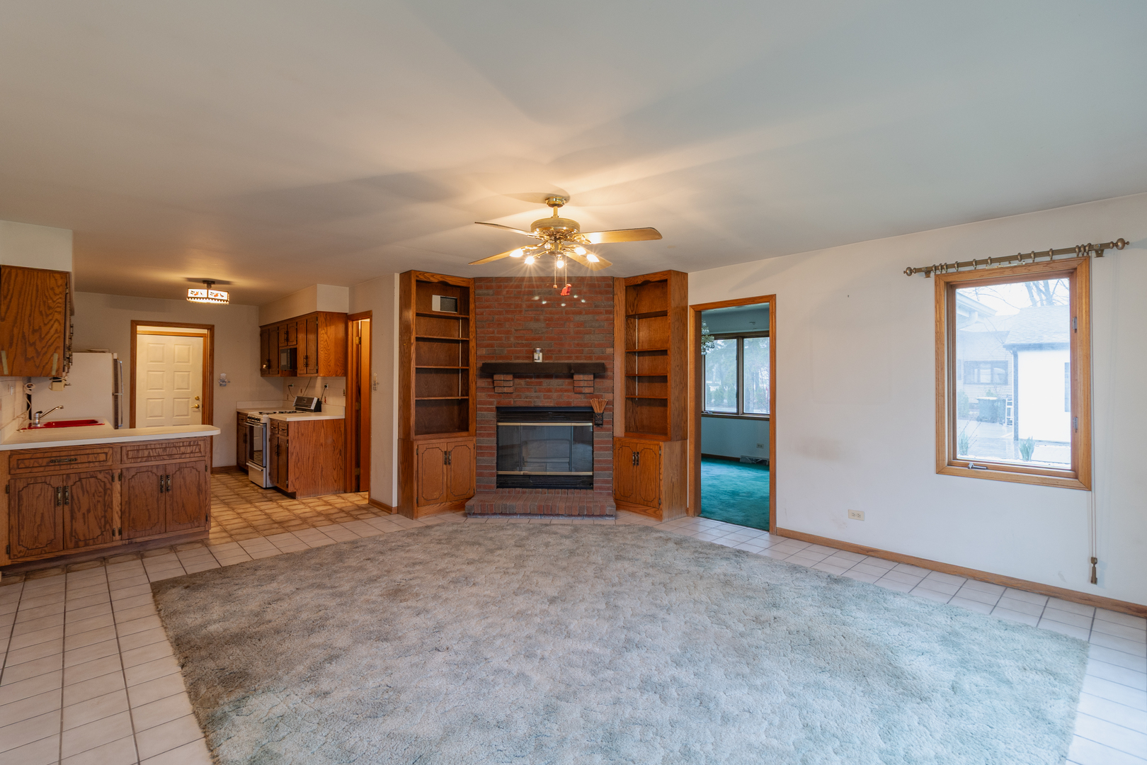 9901 W 57th Street, Countryside, IL 60525