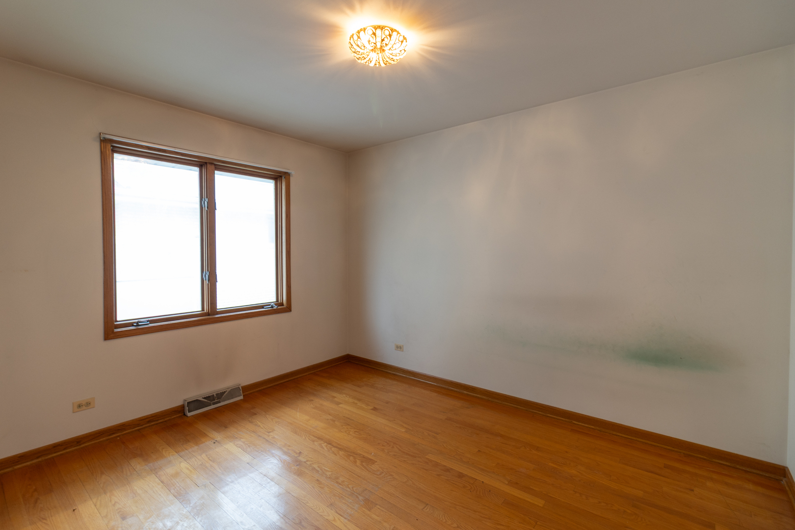 9901 W 57th Street, Countryside, IL 60525