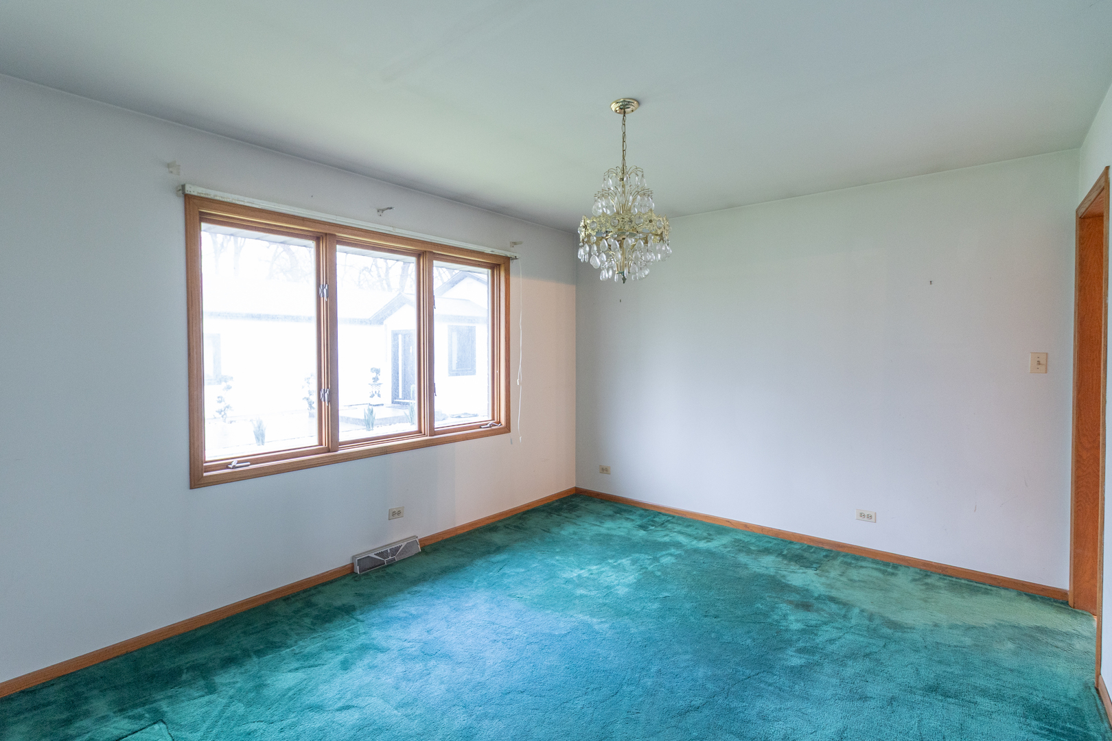 9901 W 57th Street, Countryside, IL 60525