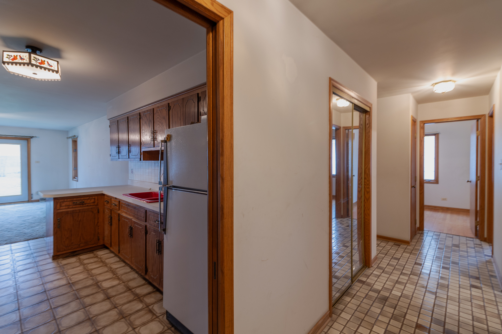 9901 W 57th Street, Countryside, IL 60525