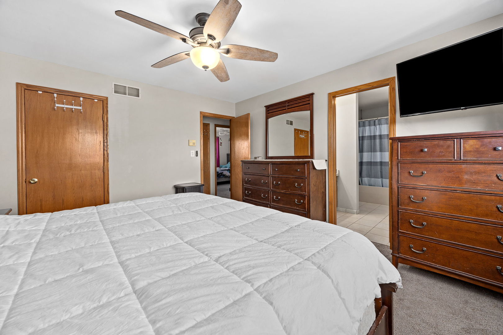 1928 Sybil Drive, Crest Hill, IL 60403