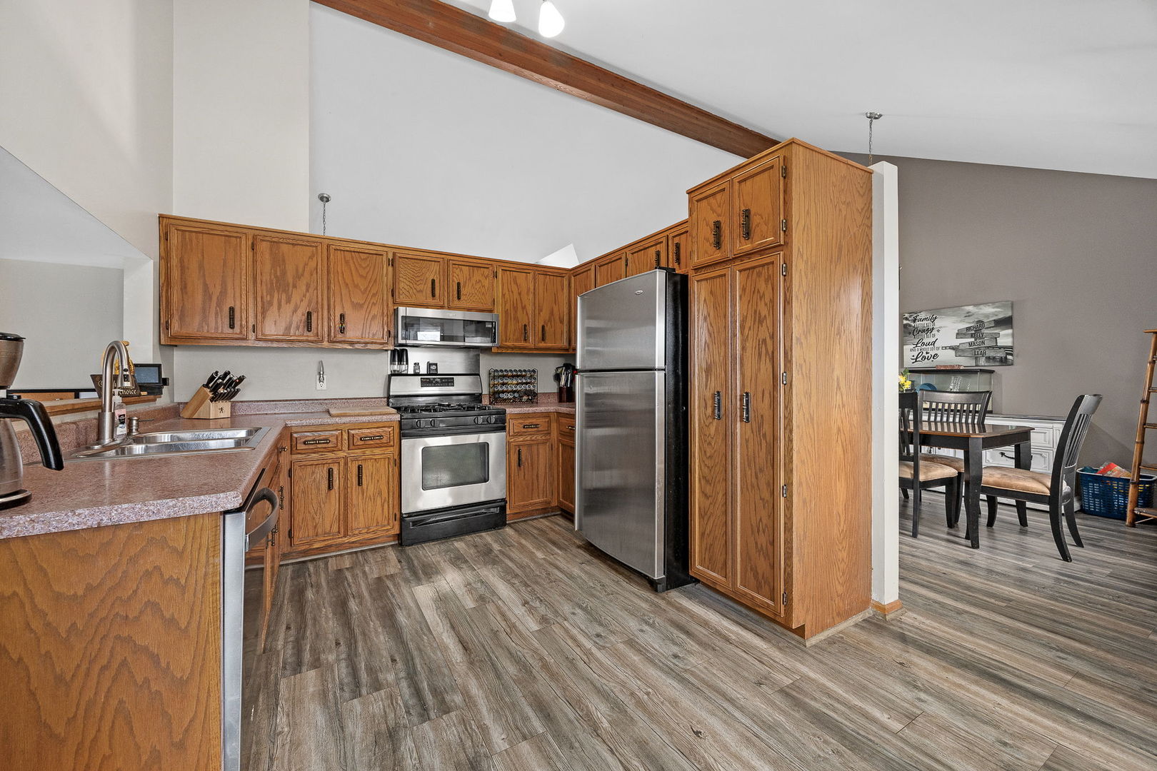 1928 Sybil Drive, Crest Hill, IL 60403