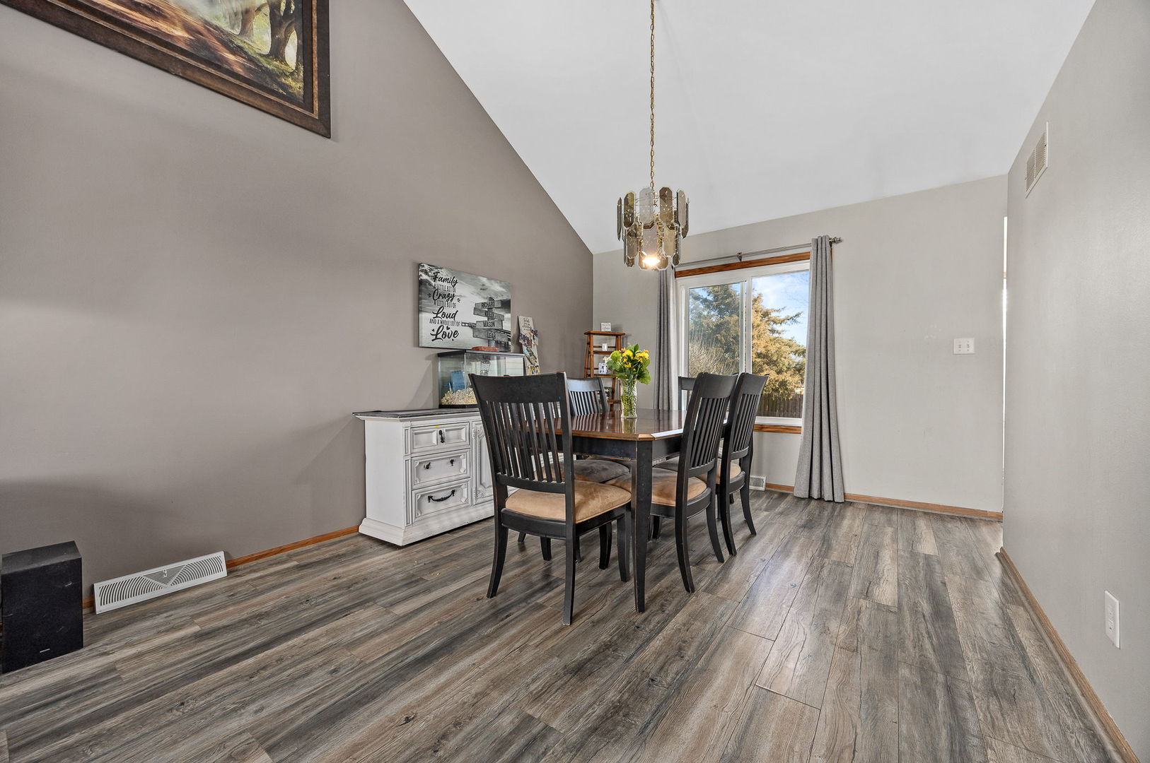 1928 Sybil Drive, Crest Hill, IL 60403