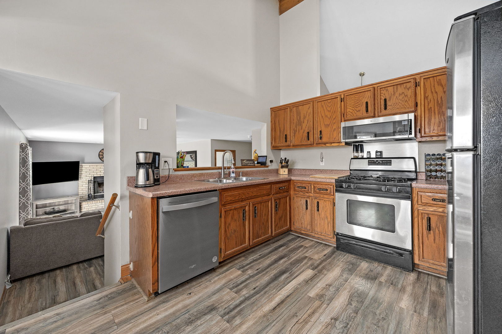 1928 Sybil Drive, Crest Hill, IL 60403