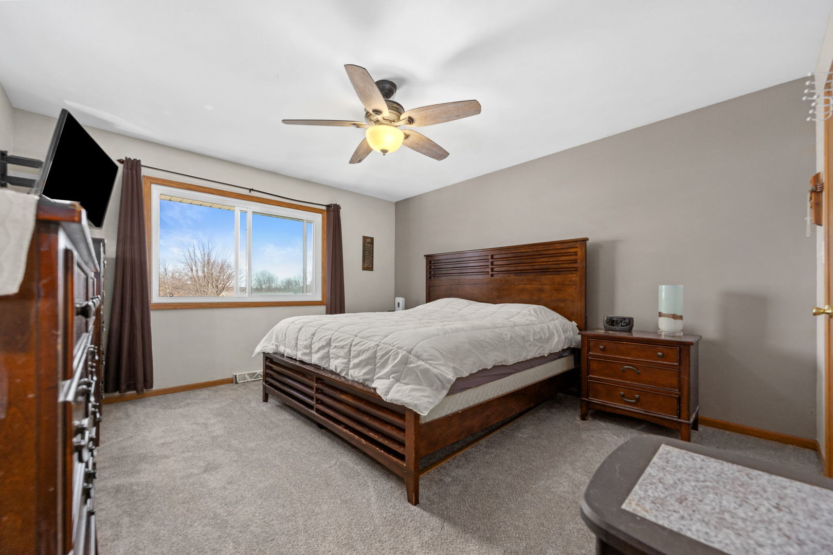 1928 Sybil Drive, Crest Hill, IL 60403