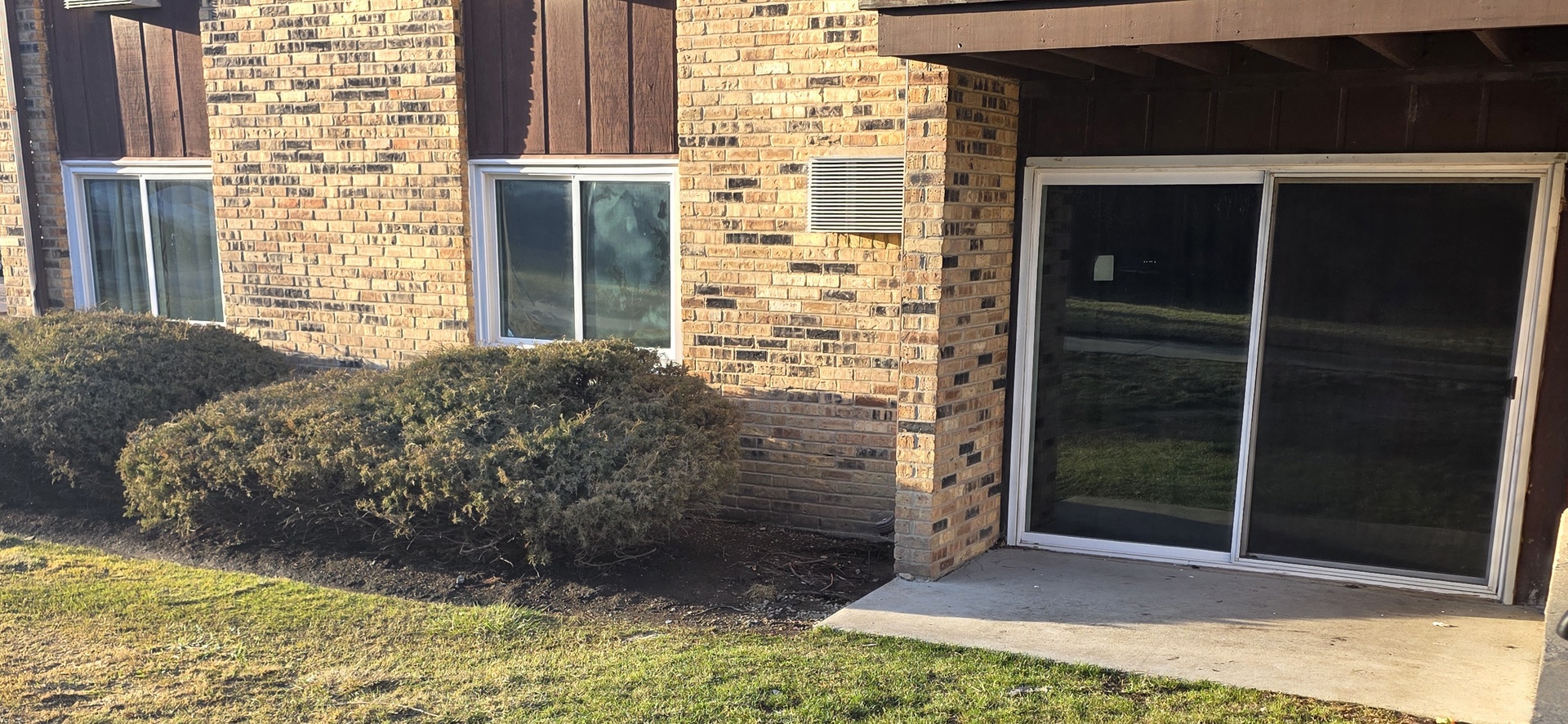 1045 Higgins Quarters Drive #4-101, Hoffman Estates, IL 60169