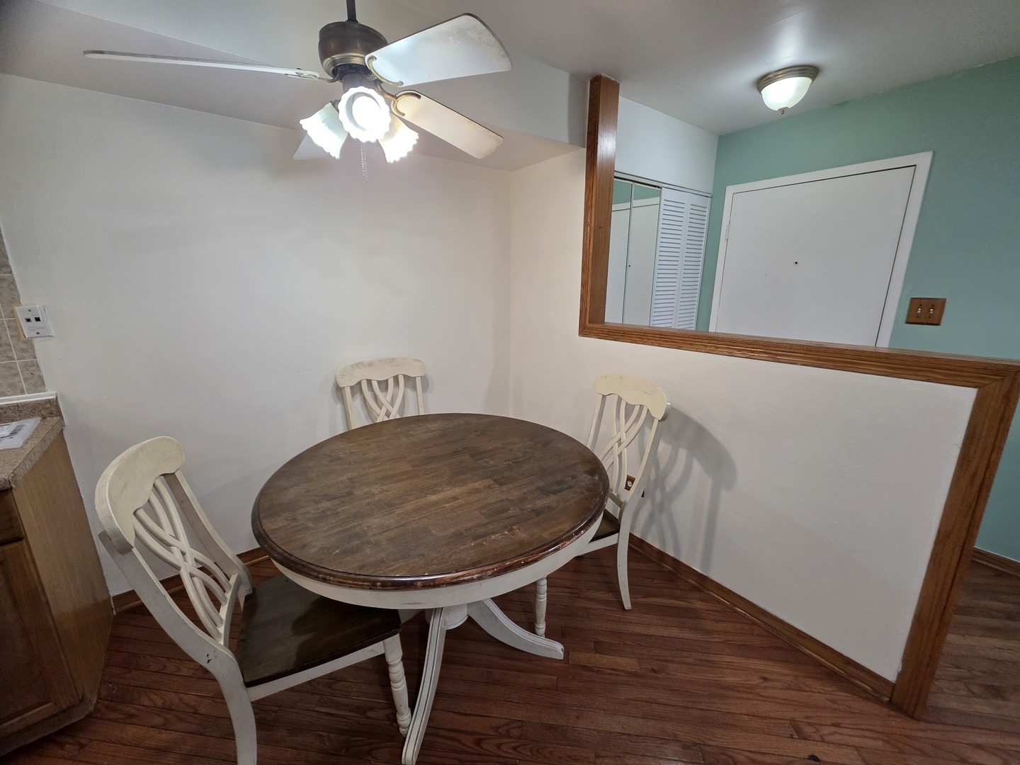 1045 Higgins Quarters Drive #4-101, Hoffman Estates, IL 60169