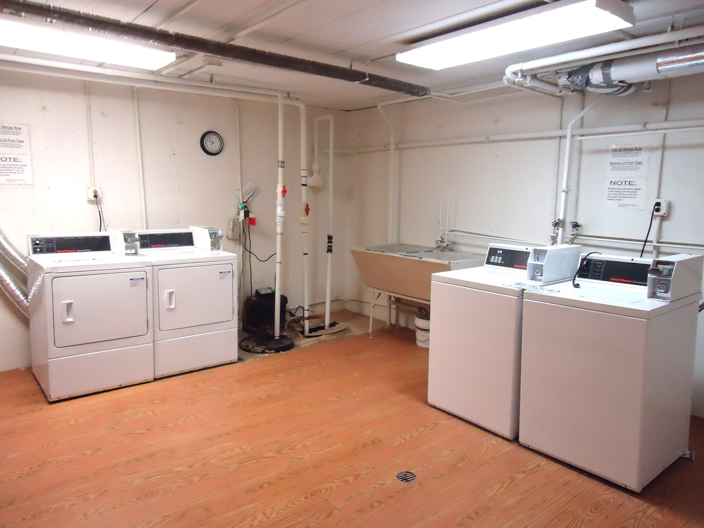 2818 Dundee Road #11A, Northbrook, IL 60062