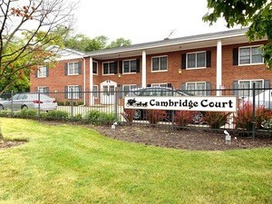 2818 Dundee Road #11A, Northbrook, IL 60062