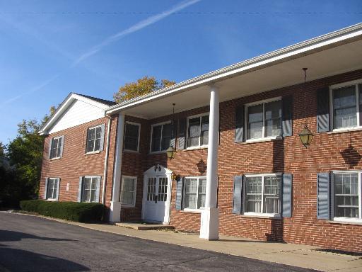 2818 Dundee Road #11A, Northbrook, IL 60062