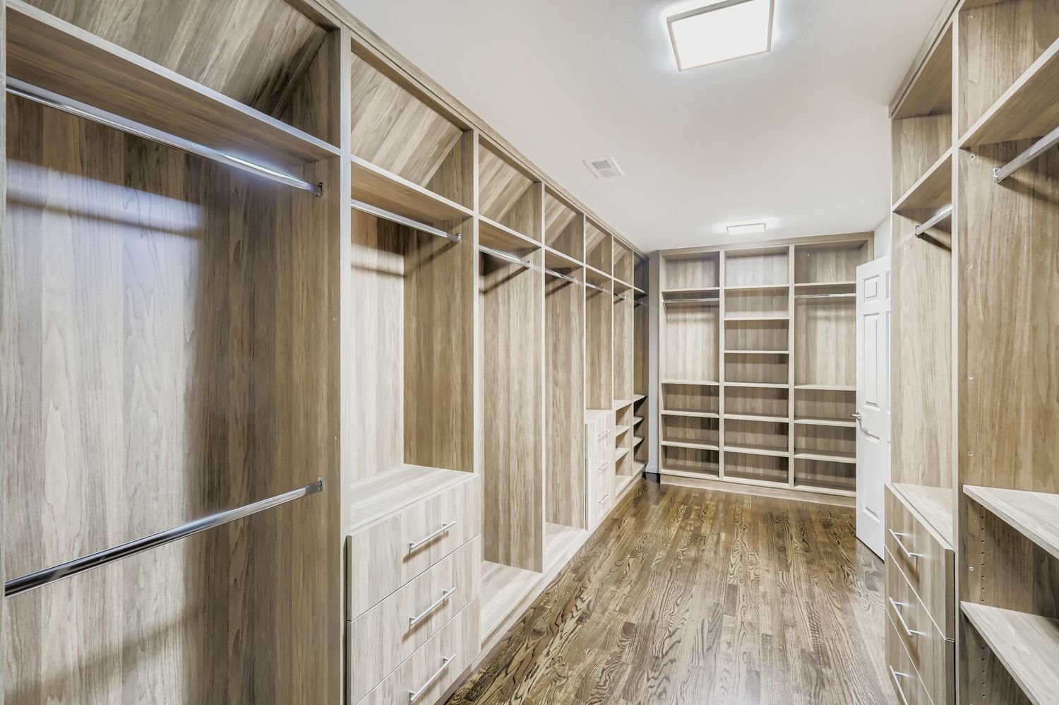 1161 Gavin Court, Lake Forest, IL 60045