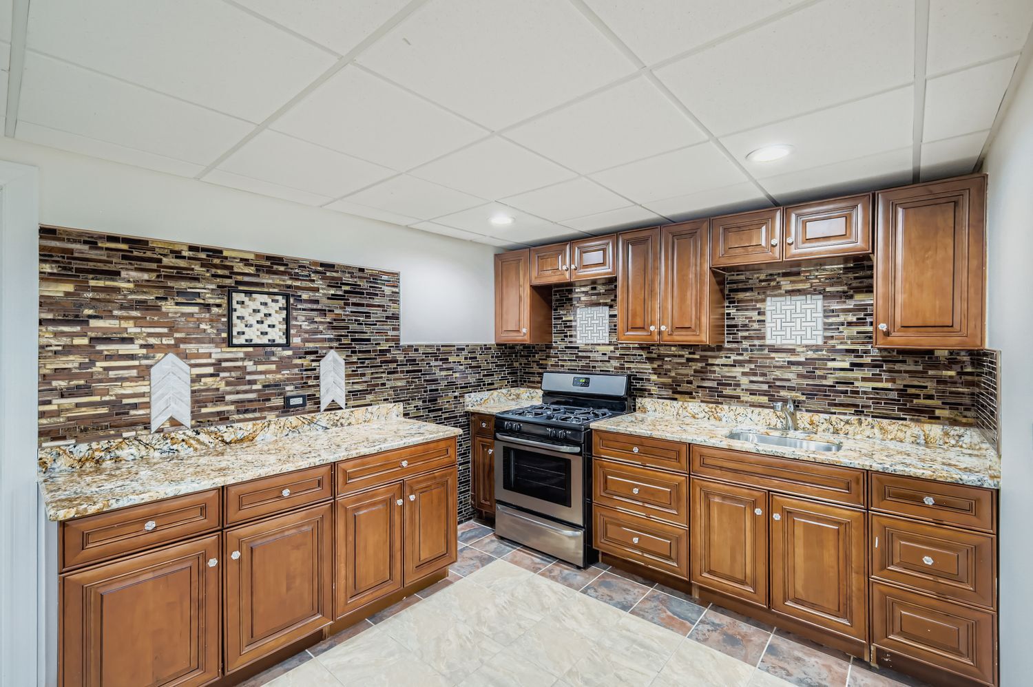 1161 Gavin Court, Lake Forest, IL 60045