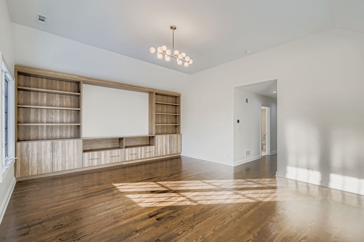 1161 Gavin Court, Lake Forest, IL 60045