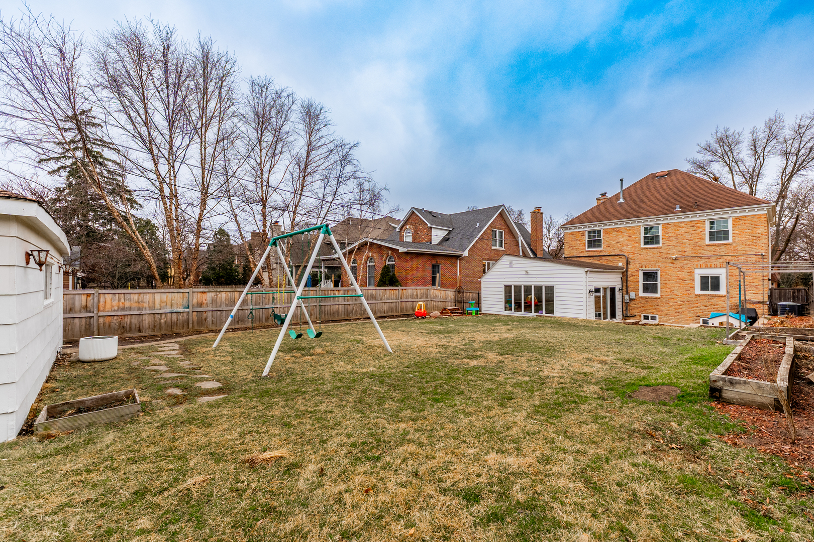 803 S Vine Avenue, Park Ridge, IL 60068