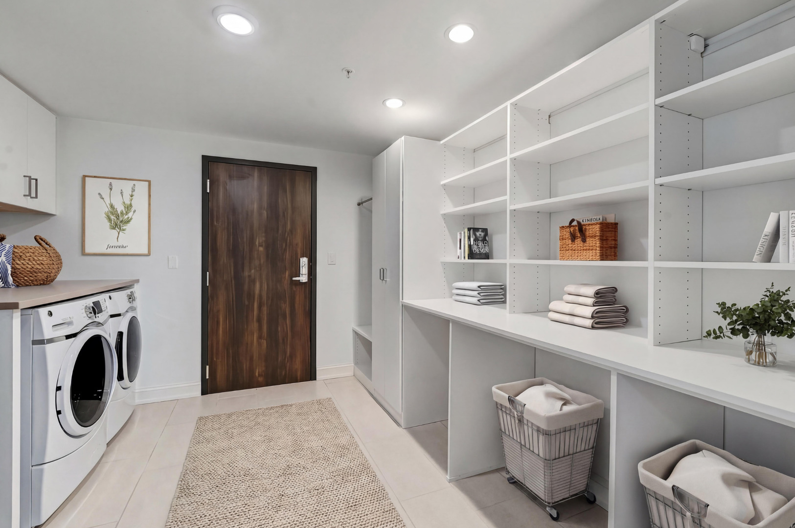 4441 Wolf Road #206, Western Springs, IL 60558