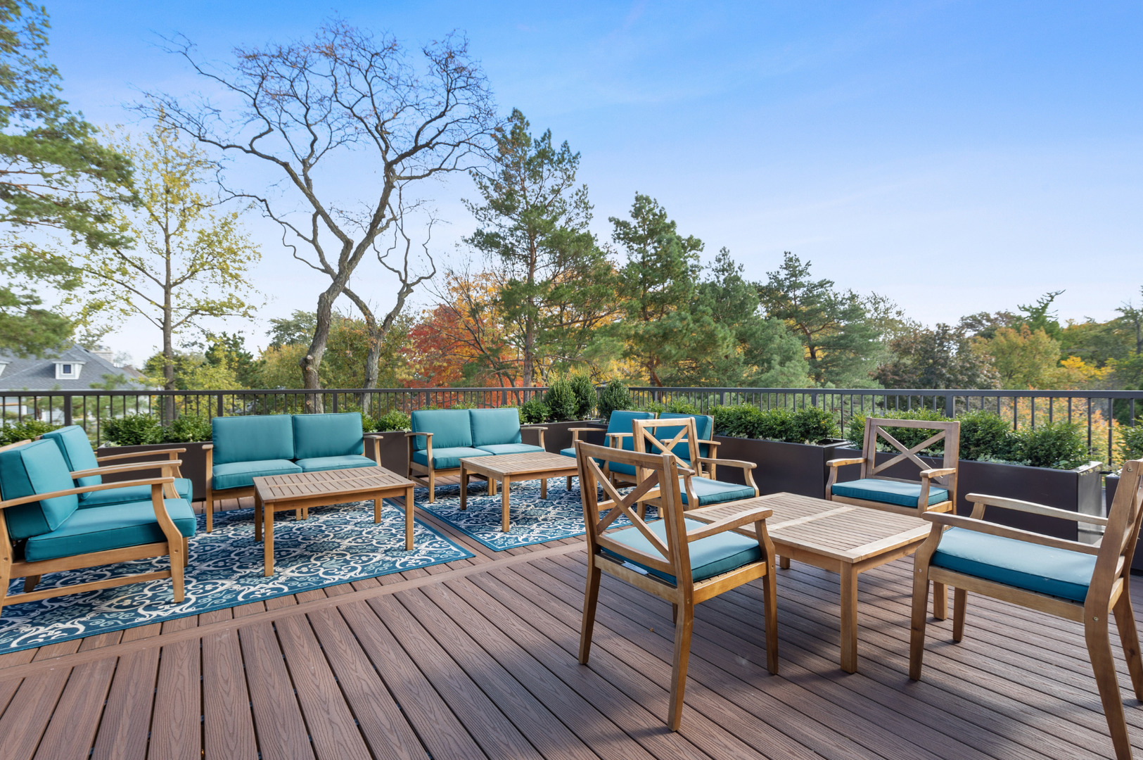 4441 Wolf Road #206, Western Springs, IL 60558