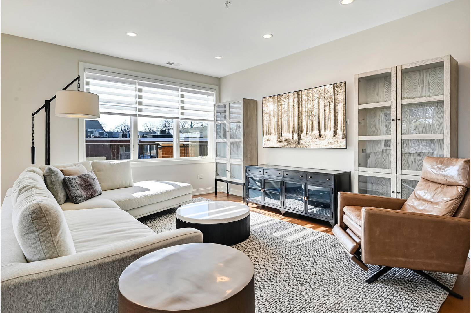 4441 Wolf Road #206, Western Springs, IL 60558