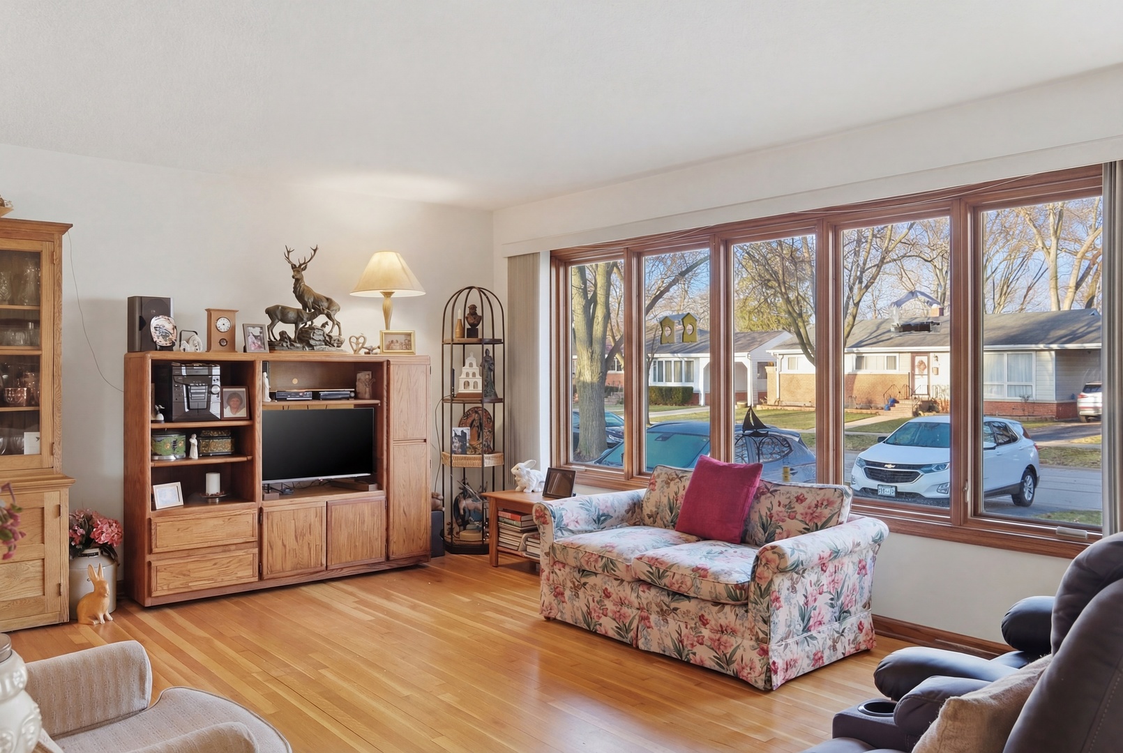 731 N Gibbons Avenue, Arlington Heights, IL 60004