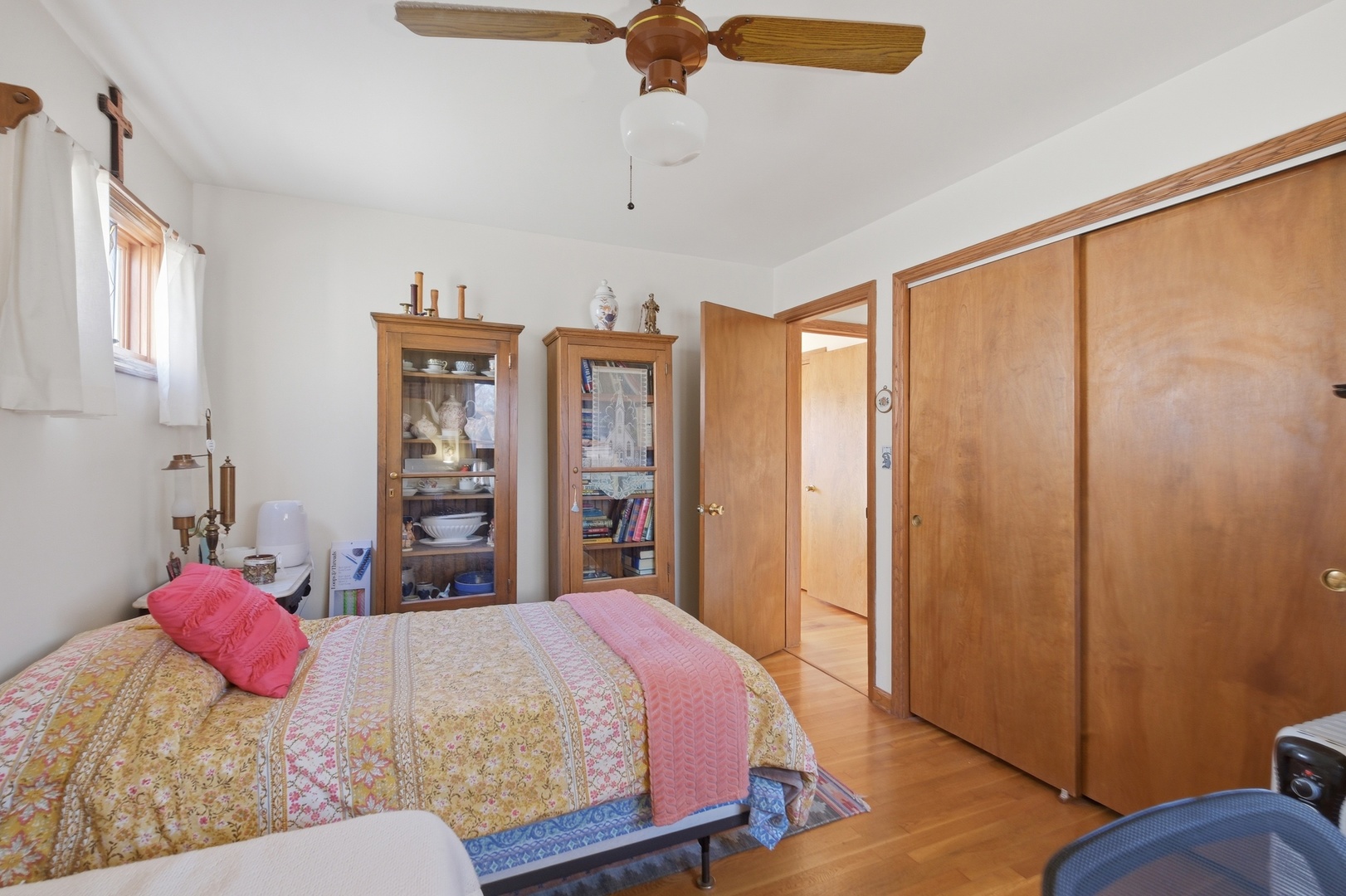 731 N Gibbons Avenue, Arlington Heights, IL 60004