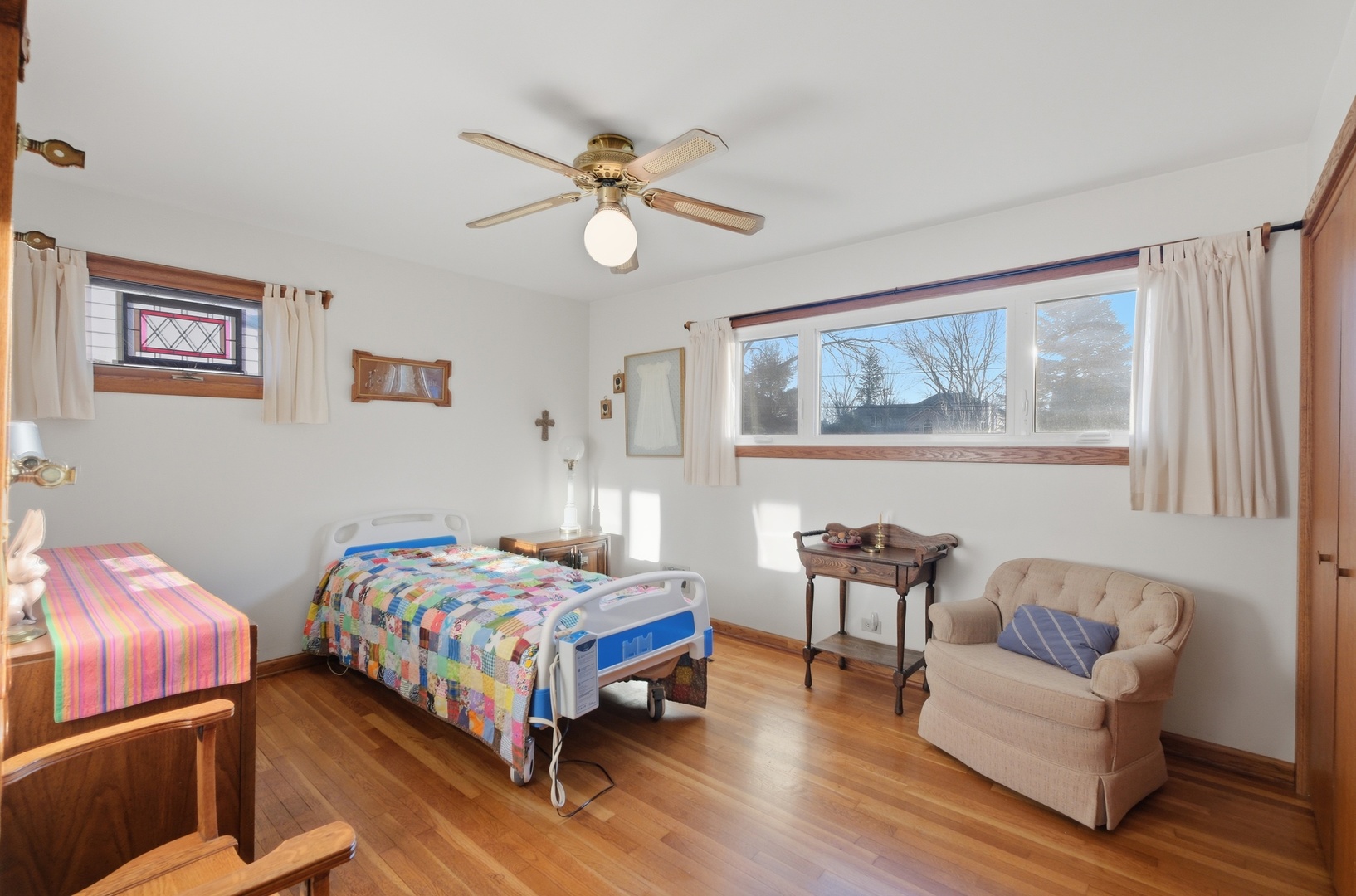 731 N Gibbons Avenue, Arlington Heights, IL 60004