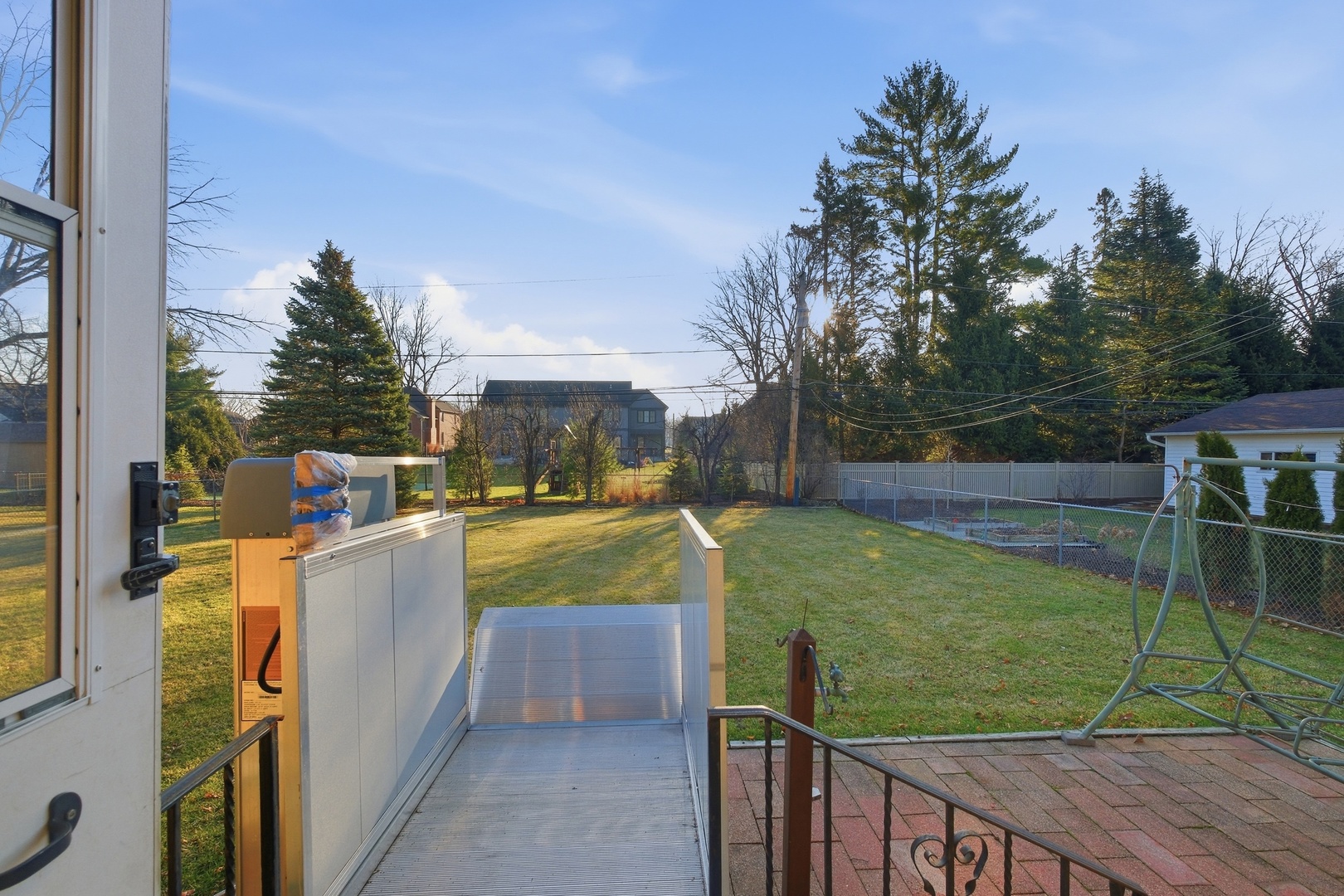 731 N Gibbons Avenue, Arlington Heights, IL 60004