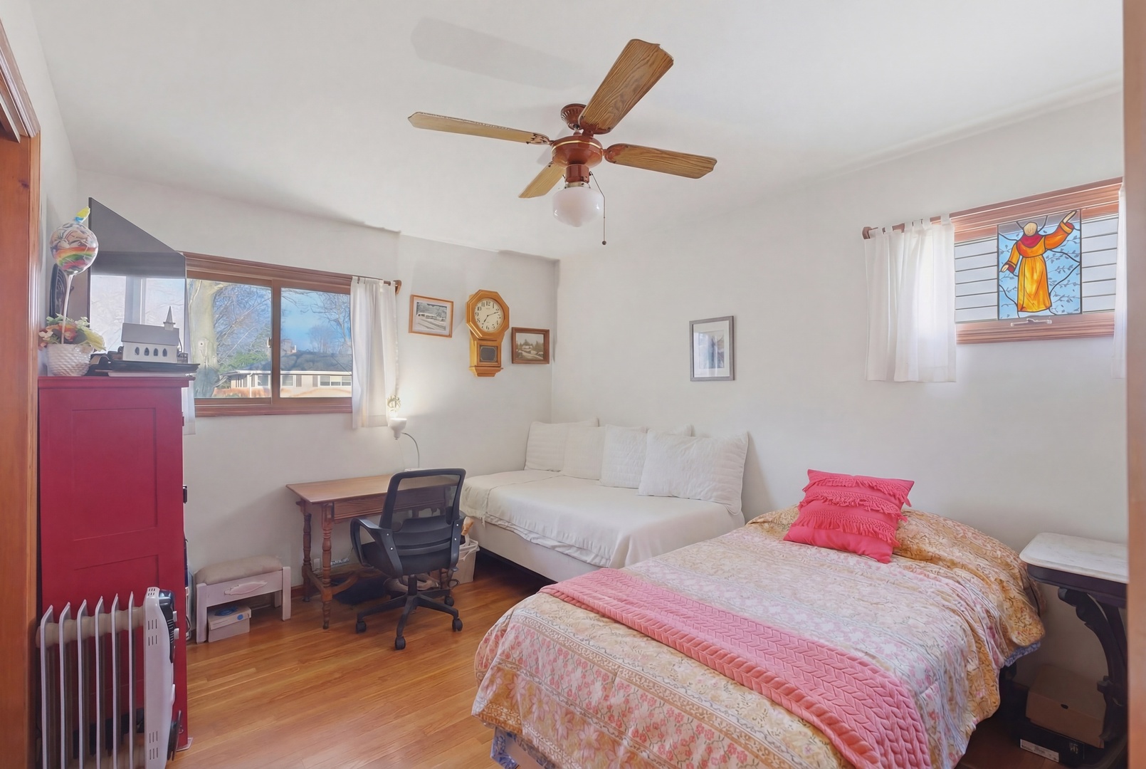 731 N Gibbons Avenue, Arlington Heights, IL 60004