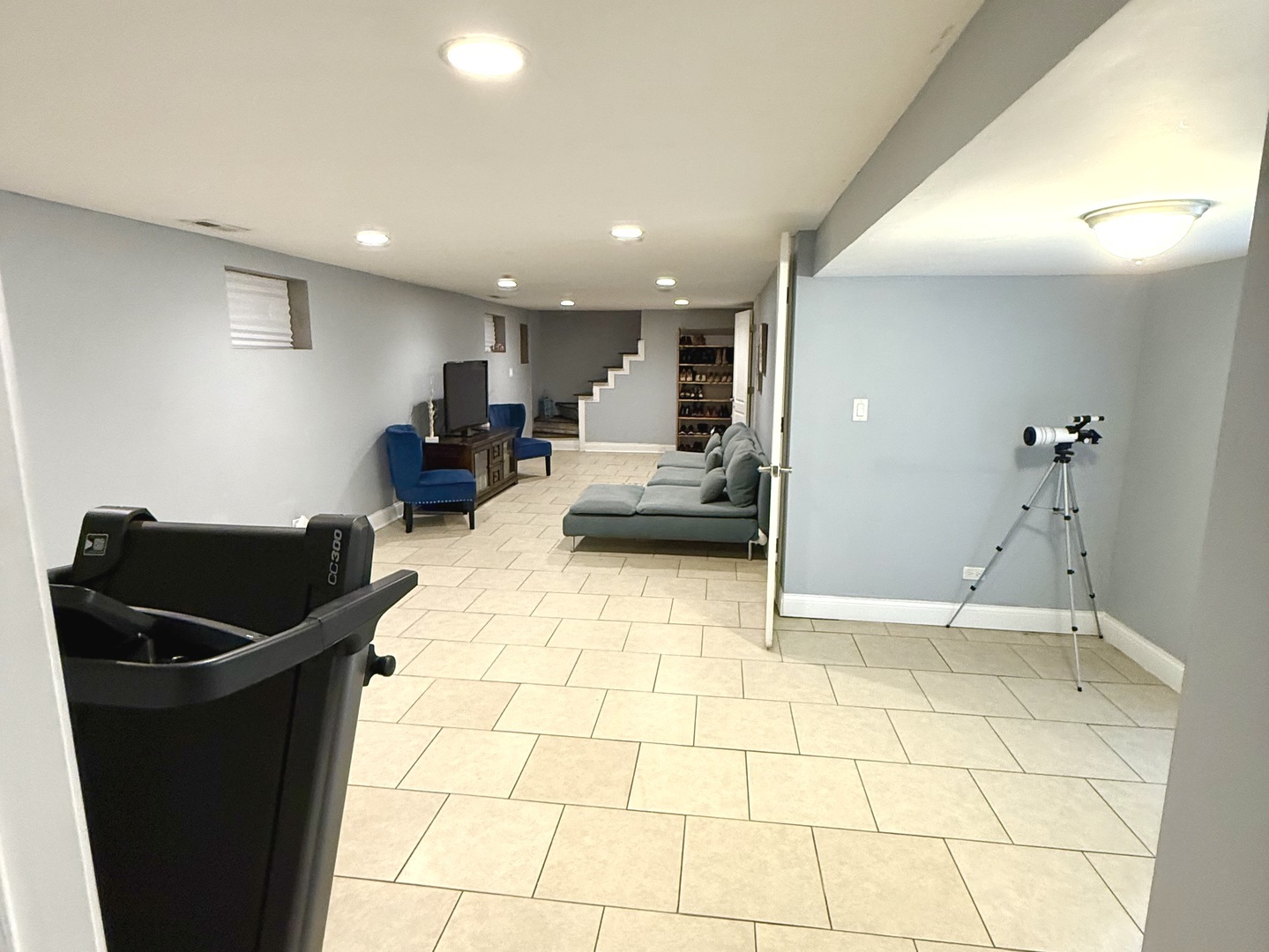 7707 S Damen Avenue, Chicago, IL 60620