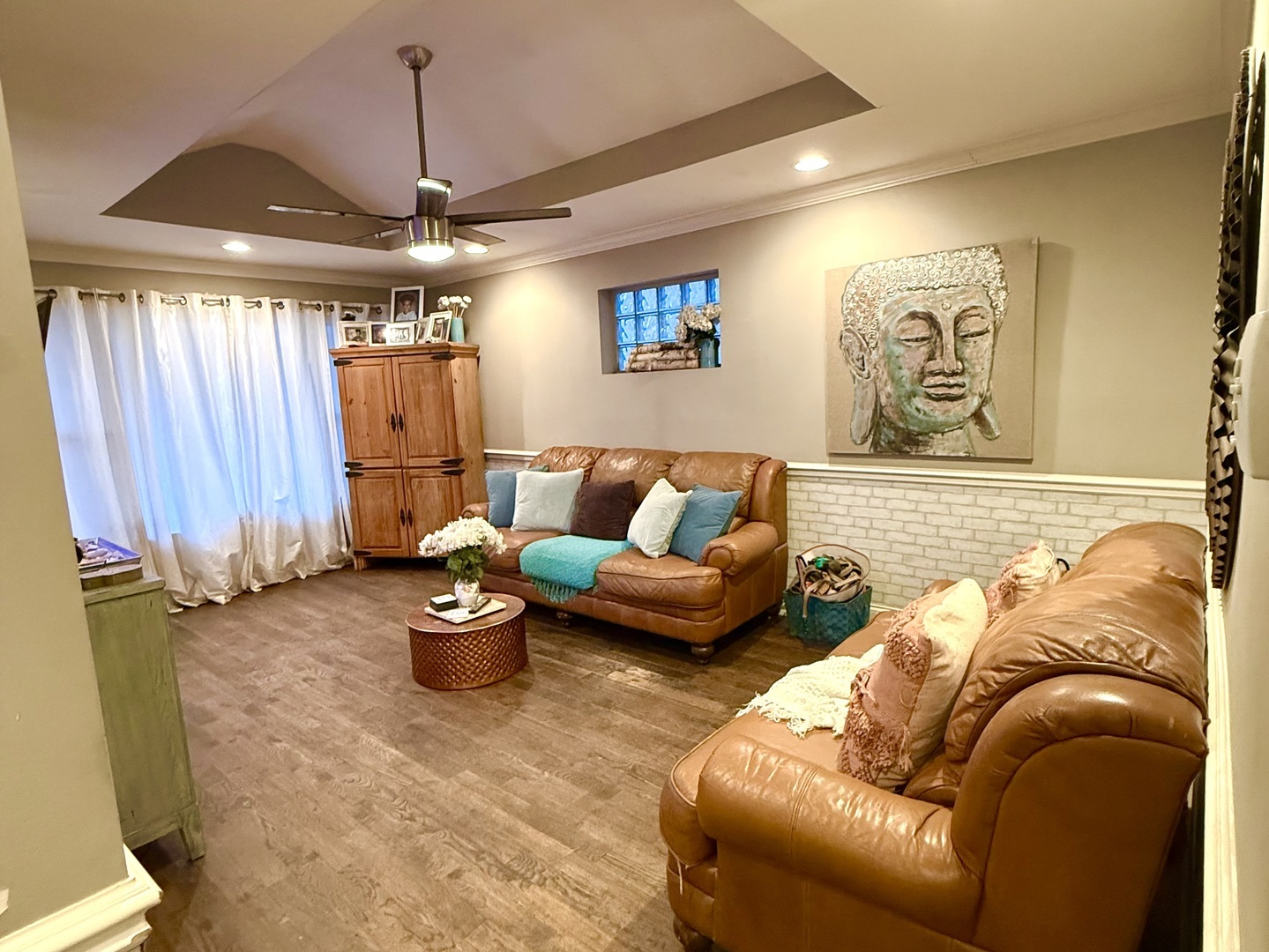 7707 S Damen Avenue, Chicago, IL 60620