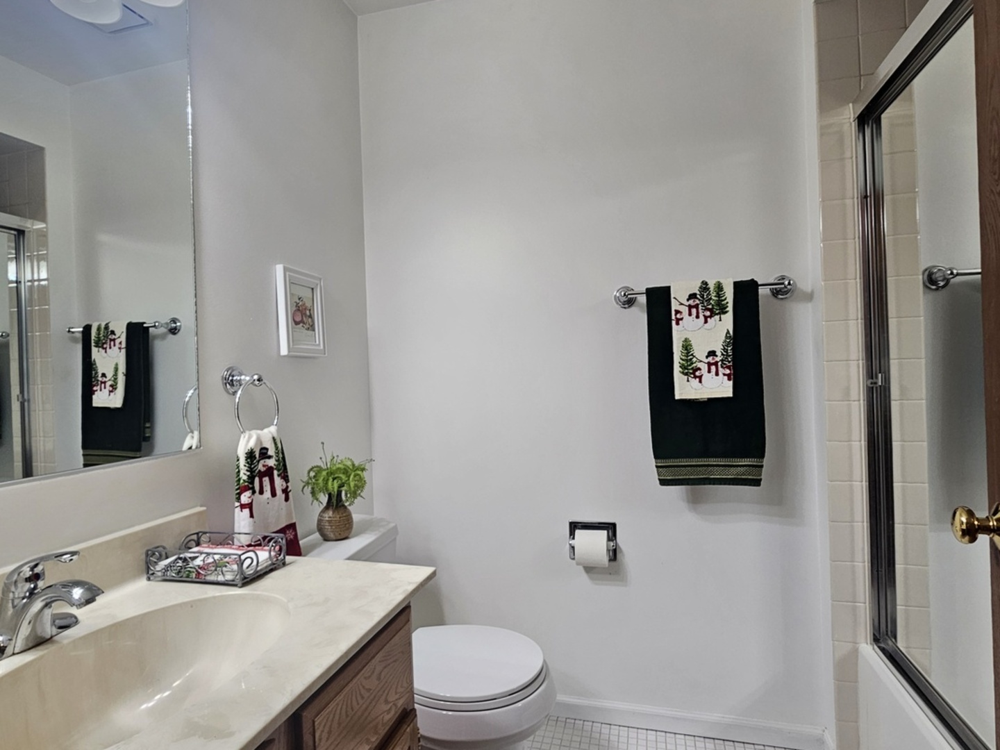 230 Windsor Lane #A, Willowbrook, IL 60527