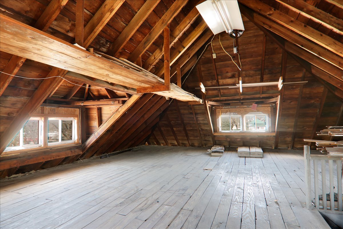 302 E Main Street, Colfax, IL 61728