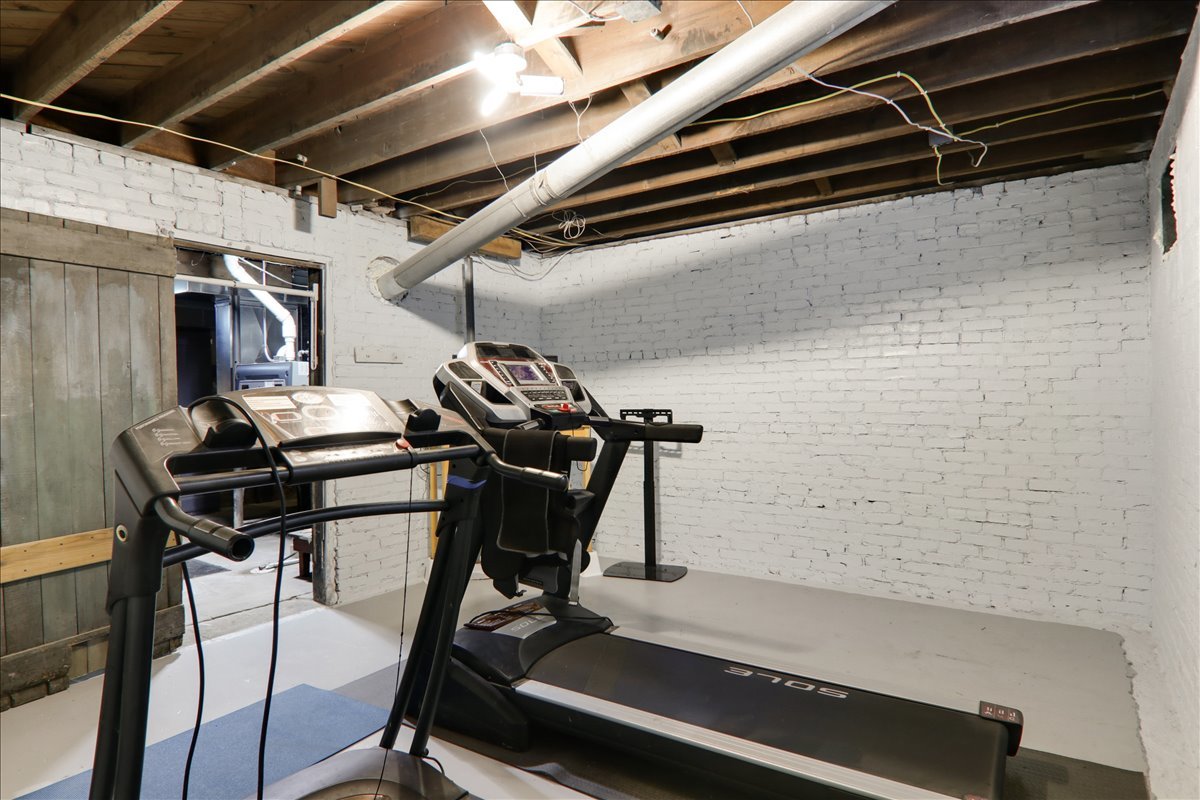 302 E Main Street, Colfax, IL 61728