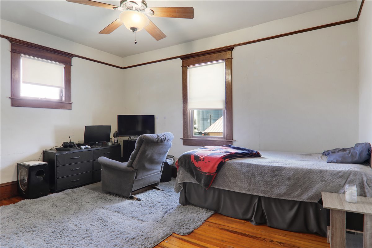 302 E Main Street, Colfax, IL 61728