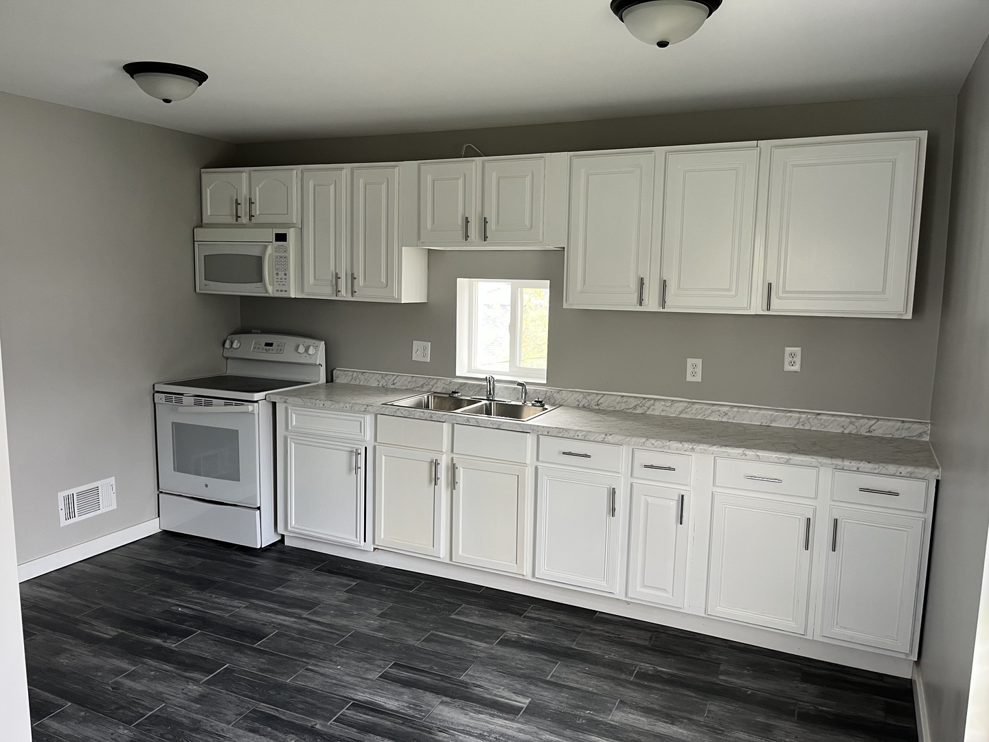 102 E Stanton Street, Streator, IL 61364